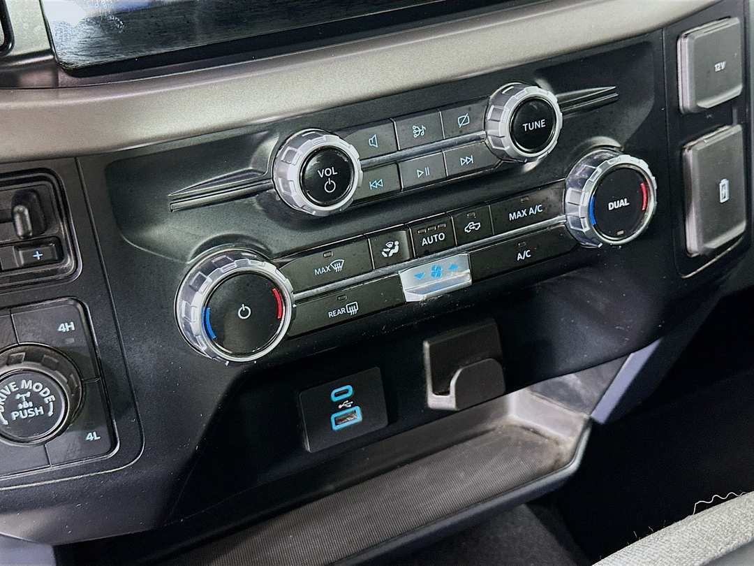 2024 Ford F-150 XLT - Image 17