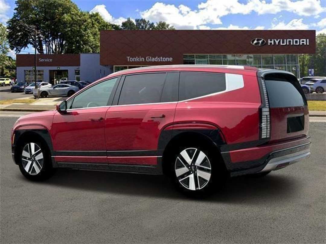 2026 Hyundai Ioniq 9 SEL - Image 4