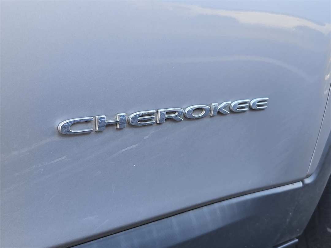 2018 Jeep Cherokee Altitude - Image 26