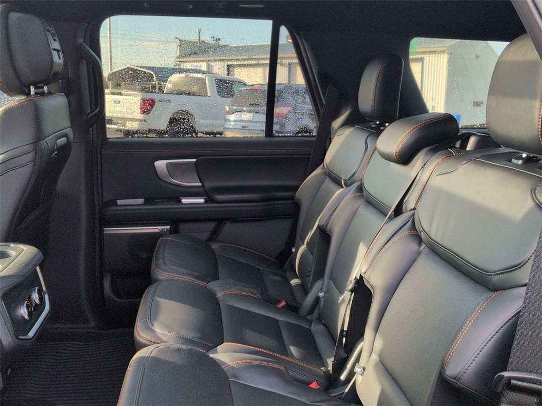 2026 Ford Expedition Tremor - Image 26