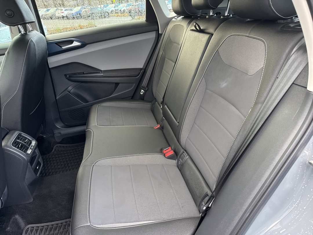 2024 Volkswagen Taos 1.5T SE - Image 17