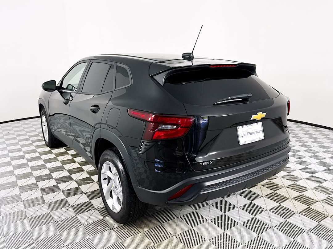 2024 Chevrolet Trax LS - Image 3