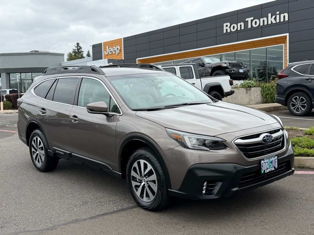 2021 Subaru Outback Premium - Image 2