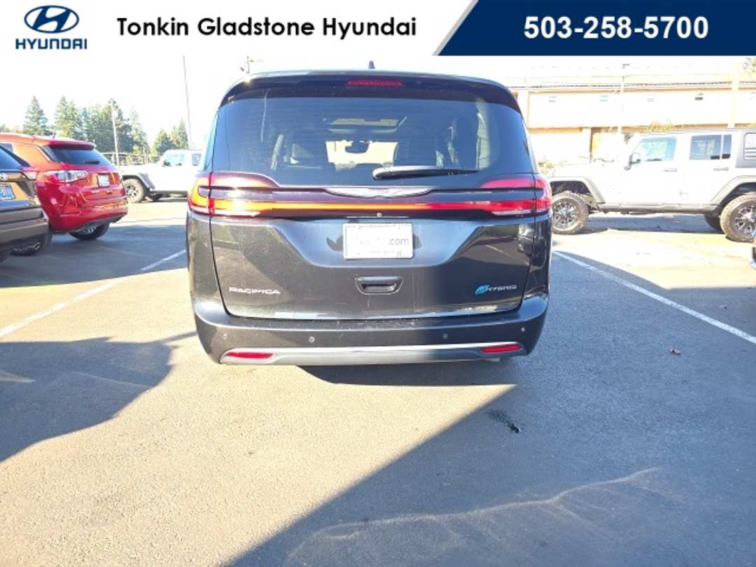 2023 Chrysler Pacifica Limited - Image 6