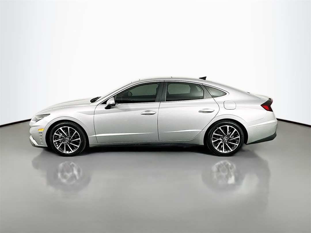 2023 Hyundai Sonata Limited - Image 4