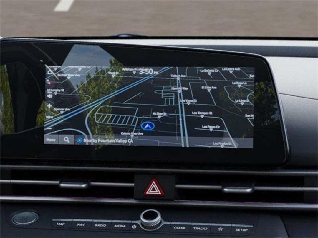 2026 Hyundai Elantra Limited - Image 13