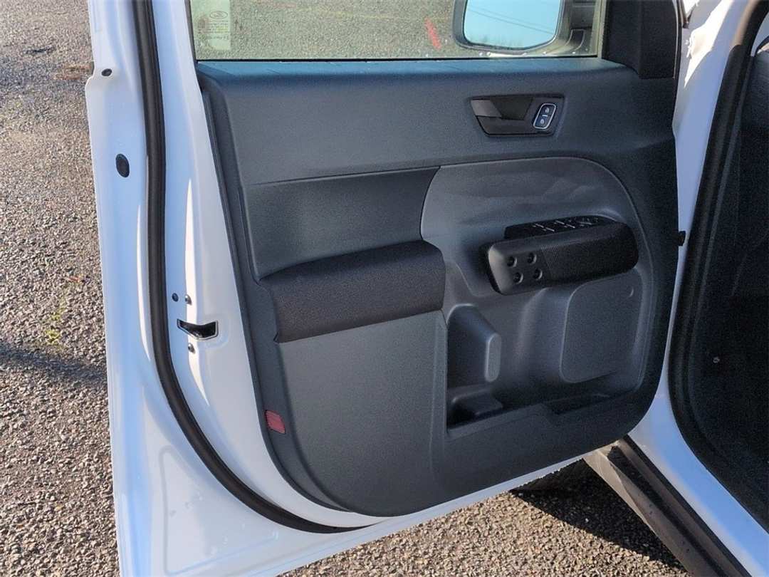 2026 Ford Maverick XL - Image 9