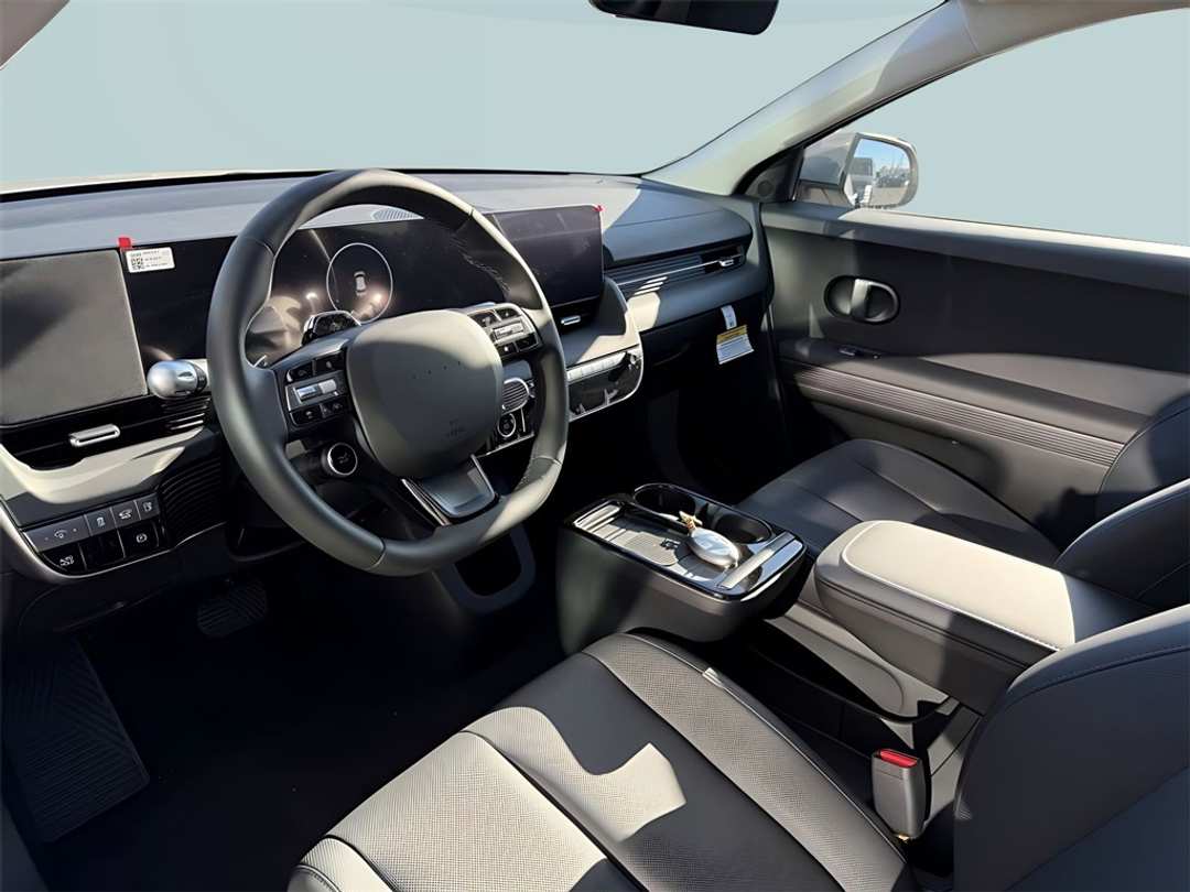 2026 Hyundai Ioniq 5 SEL - Image 15
