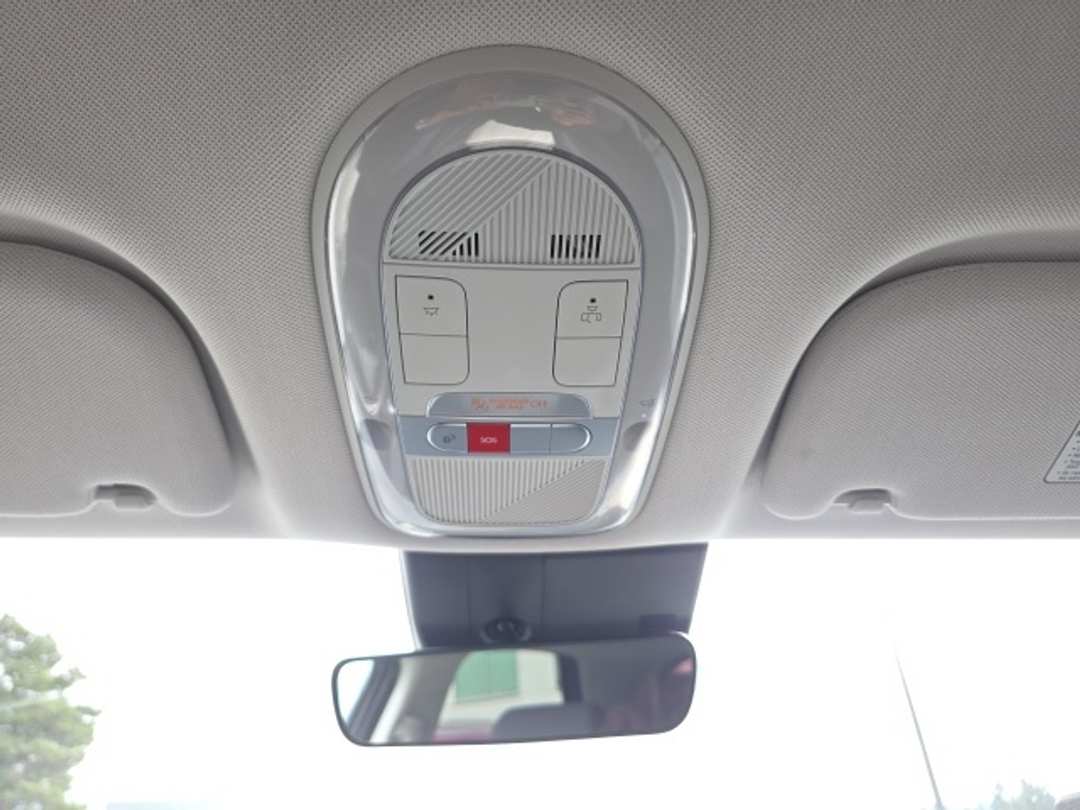 2023 Hyundai Ioniq 5 SE - Image 21