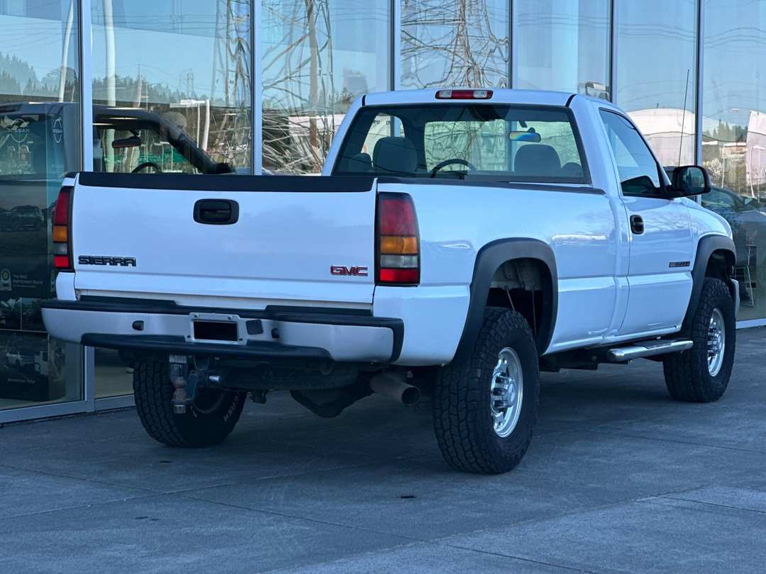 2005 GMC Sierra 2500Hd Work - Image 3