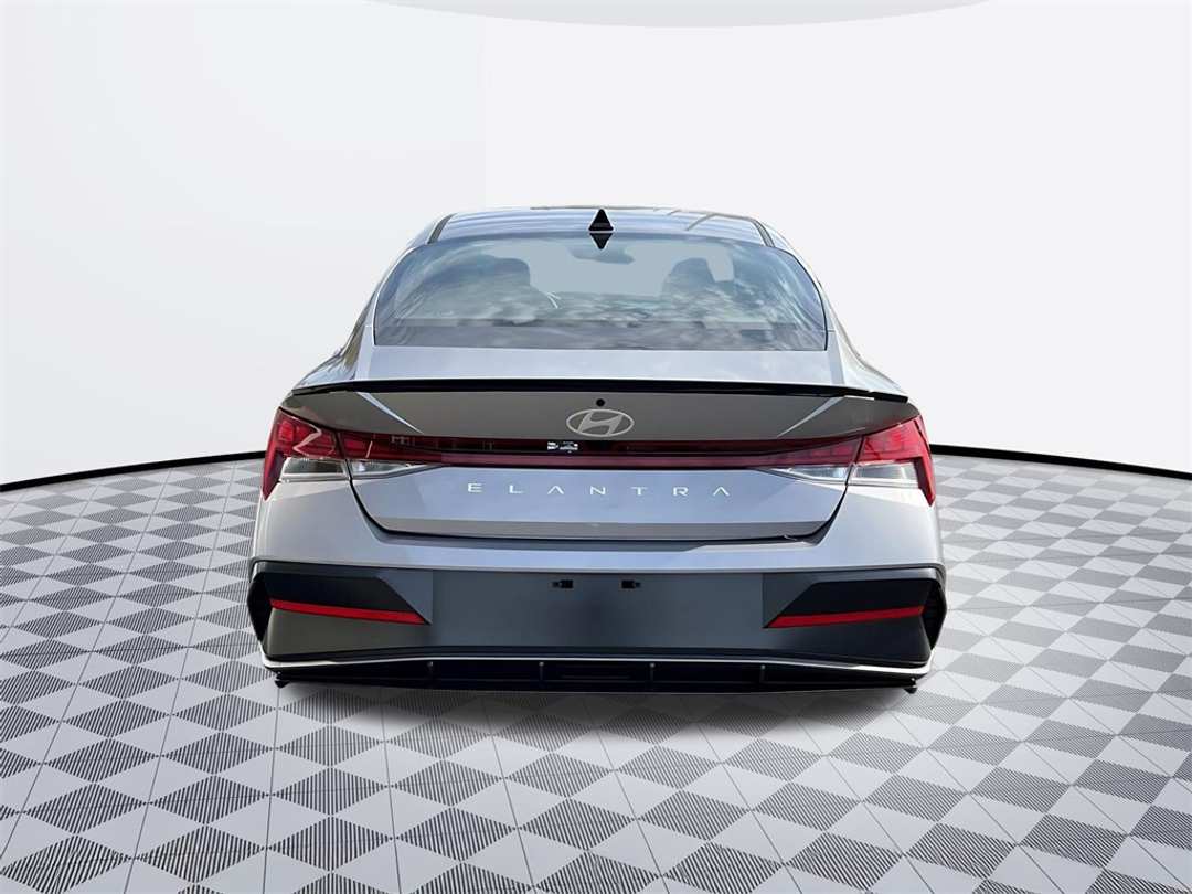 2026 Hyundai Venue SEL - Image 5