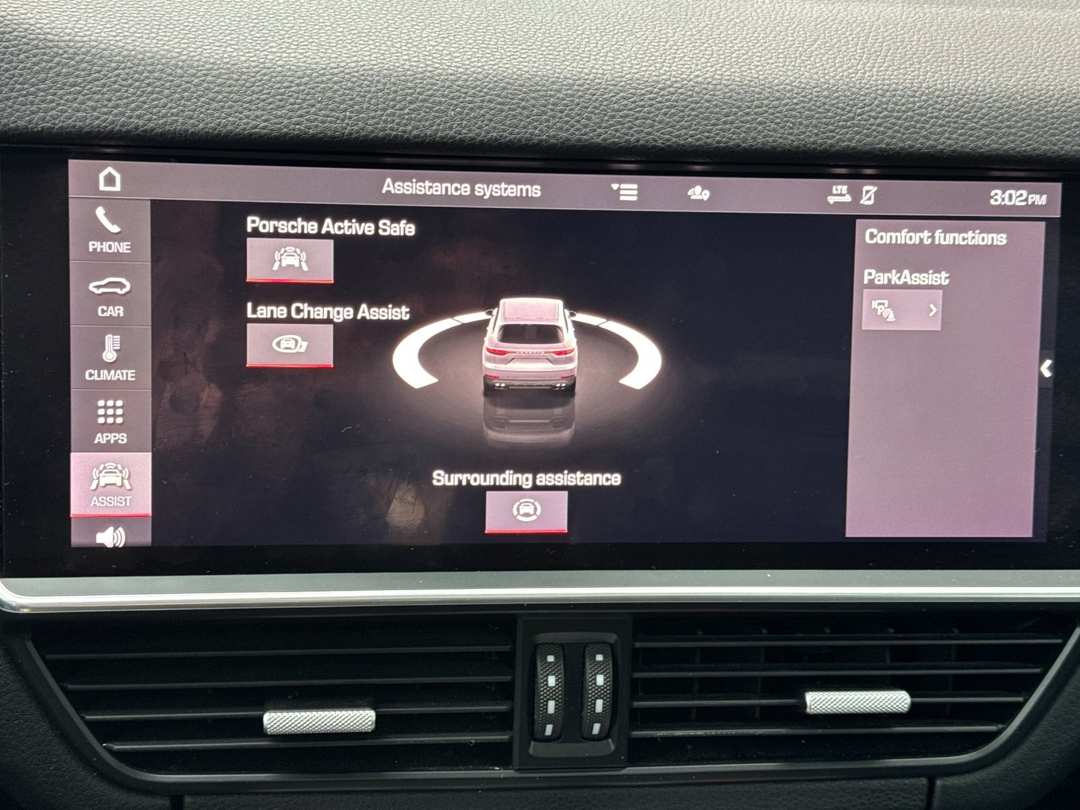 2021 Porsche Cayenne Base - Image 17