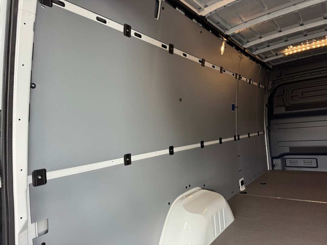 2024 Mercedes-Benz Sprinter 3500 Cargo 170 WB - Image 9