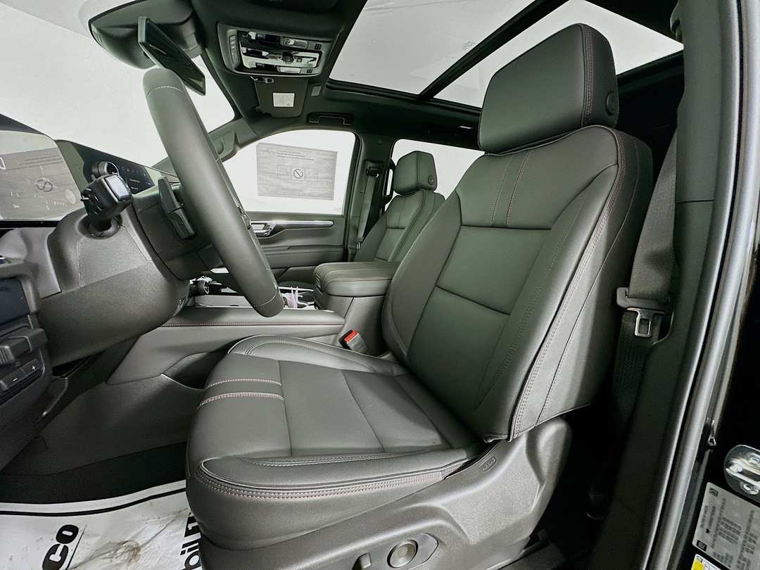 2026 Chevrolet Suburban RST - Image 21