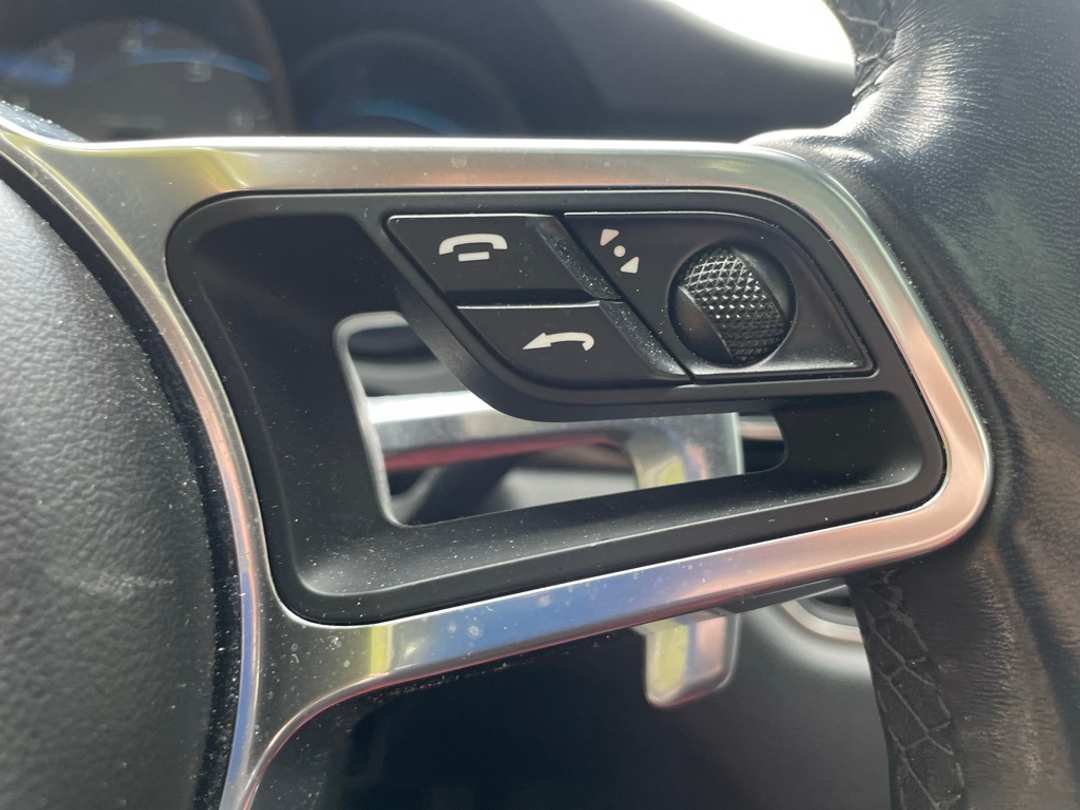 2018 Porsche Macan S - Image 13