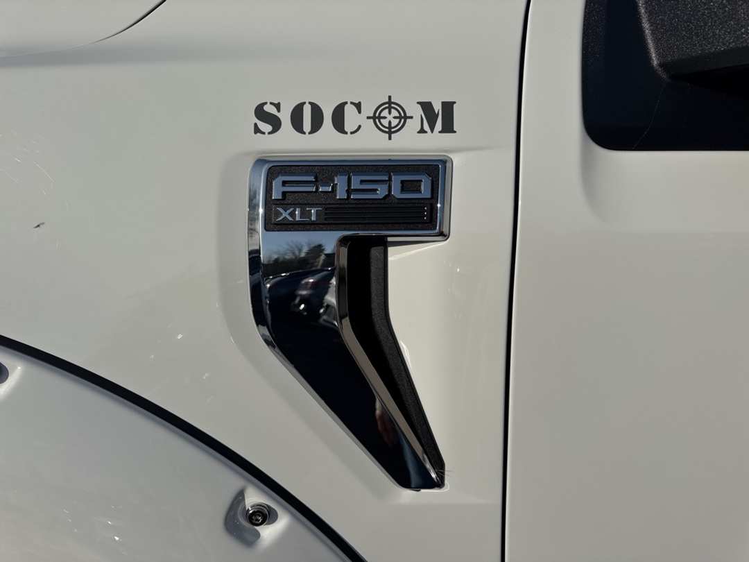 2023 Ford F-150 XLT - Image 14