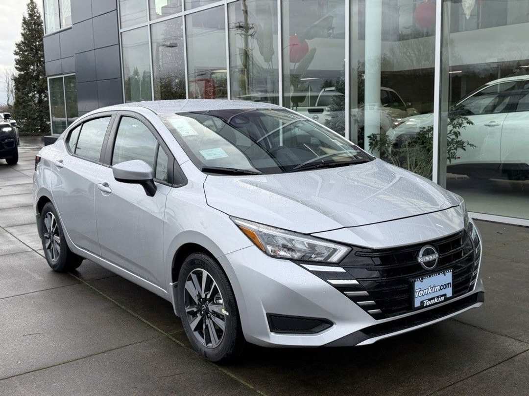 2025 Nissan Versa 1.6 SV - Image 2