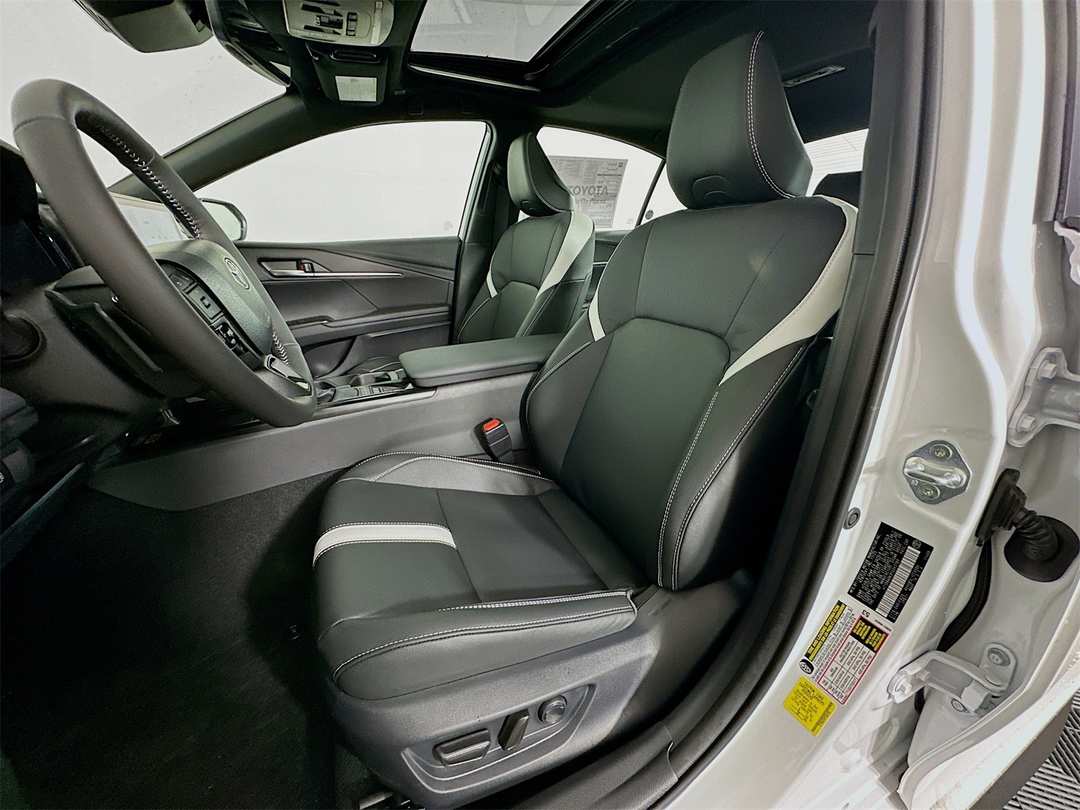 2026 Toyota Camry SE Nightshade - Image 21