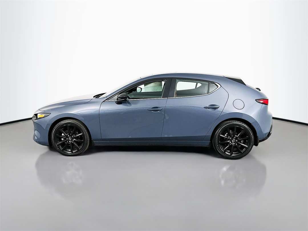 2026 MAZDA Mazda3 2.5 S Carbon Edition - Image 4