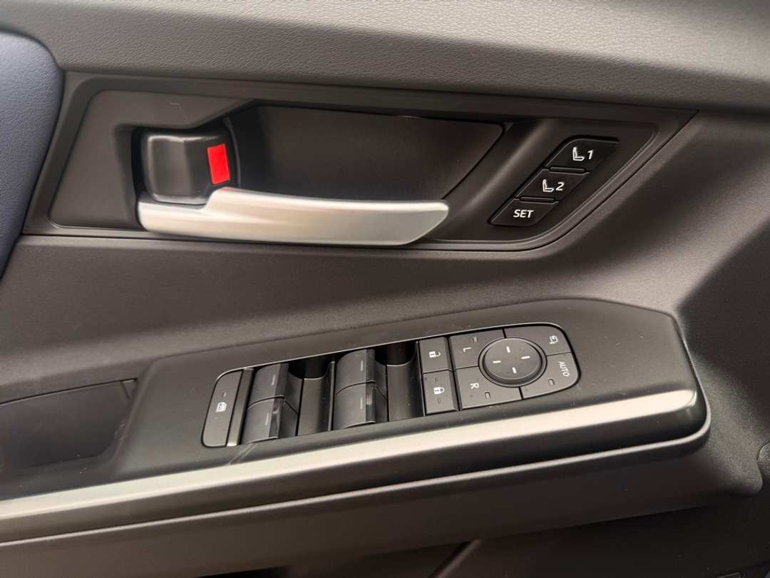 2026 Subaru Solterra Touring XT - Image 12