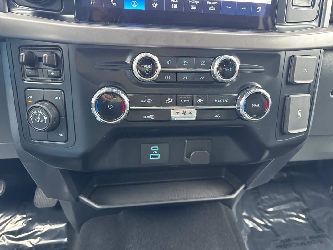 2024 Ford F-150 XLT - Image 23