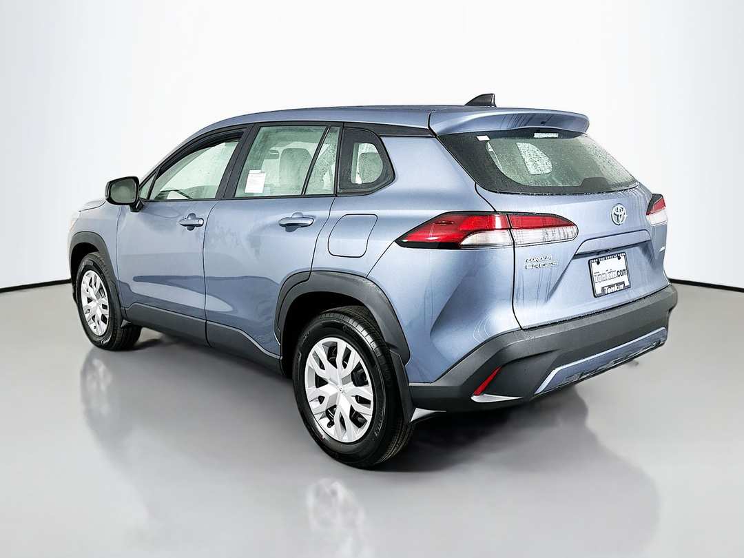 2026 Toyota Corolla Cross L - Image 5