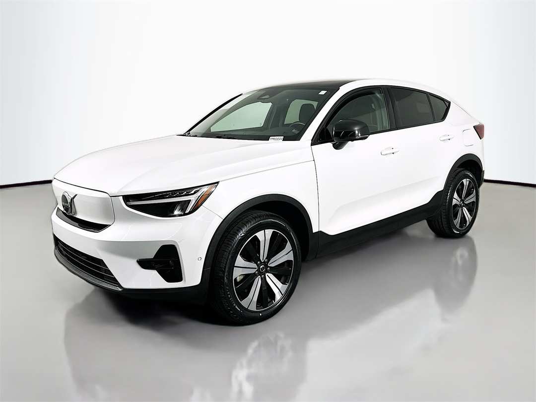 2023 Volvo C40 Recharge Pure Twin Plus - Image 3