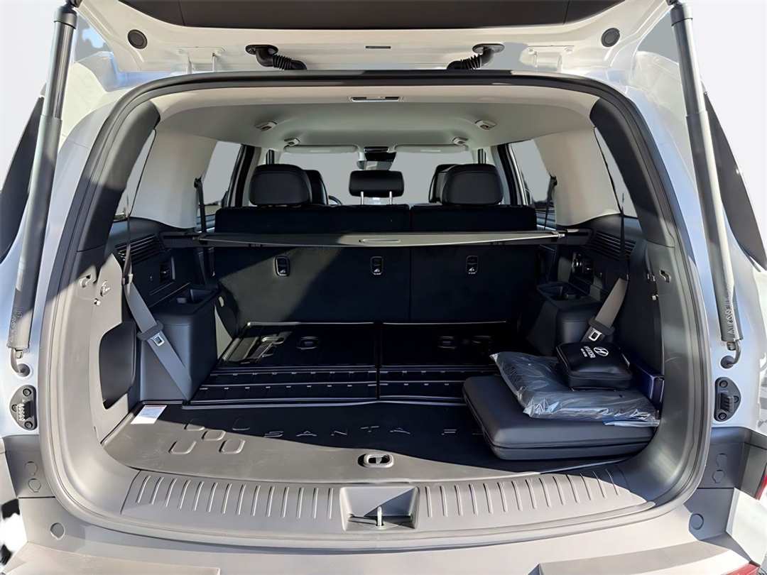 2026 Hyundai Santa Fe SEL - Image 10