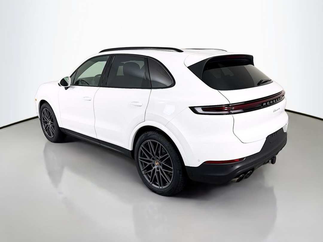 2026 Porsche Cayenne - Image 3