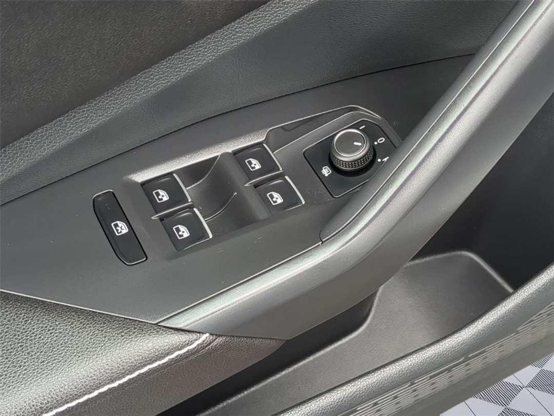 2025 Volkswagen Jetta 1.5T S - Image 11