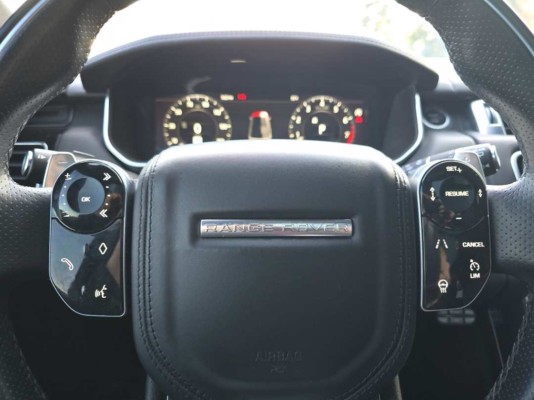 2018 Land Rover Range Rover Sport HSE Dynamic - Image 23
