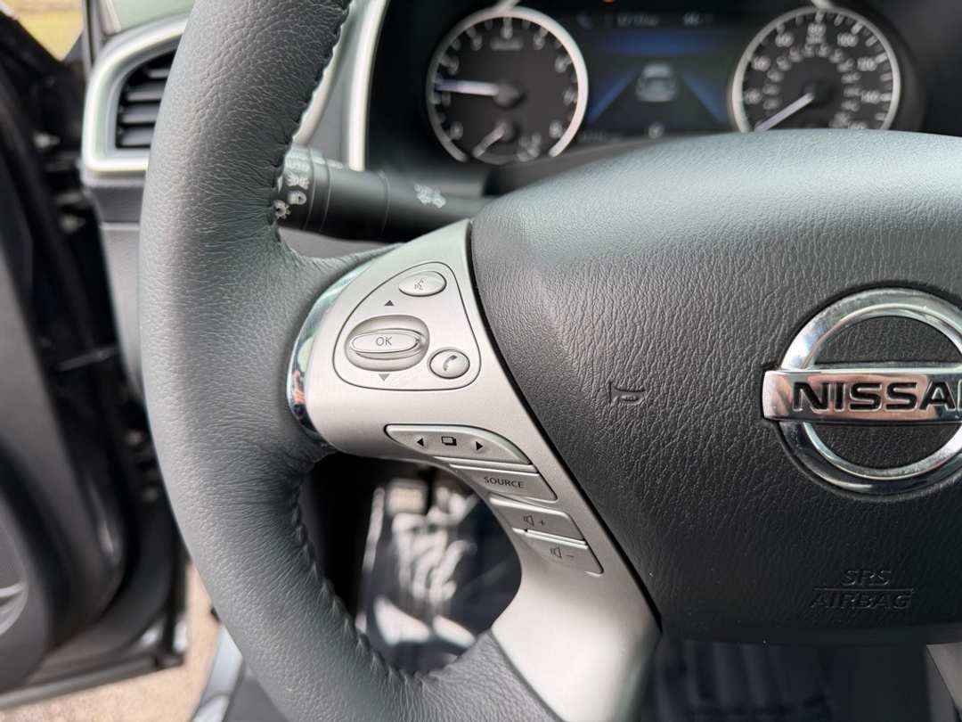 2017 Nissan Murano SL - Image 17