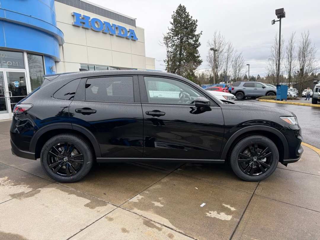 2026 Honda HR-V Sport - Image 8