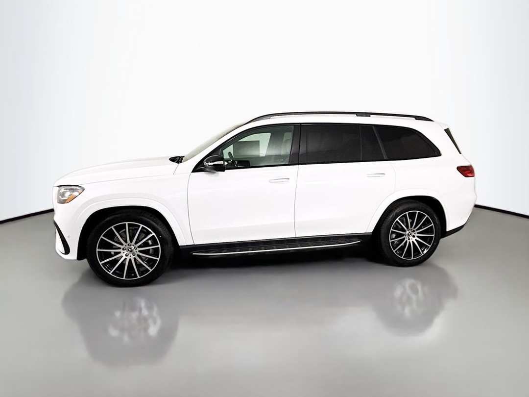 2026 Mercedes-Benz GLS GLS 580 - Image 2