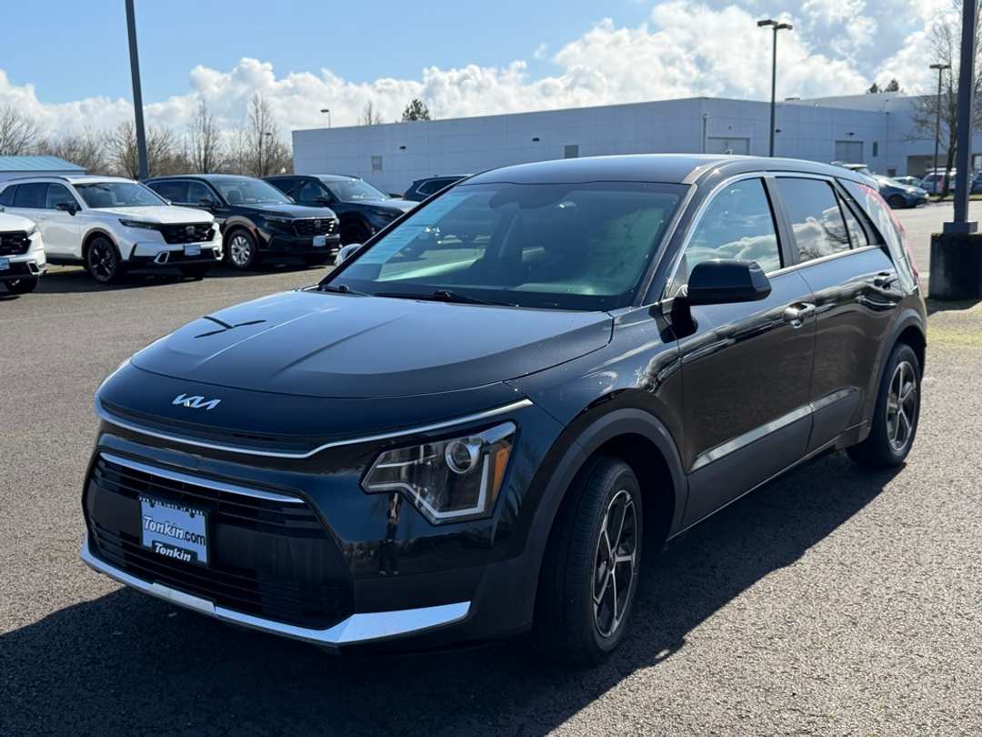 2024 Kia Niro LX - Image 4