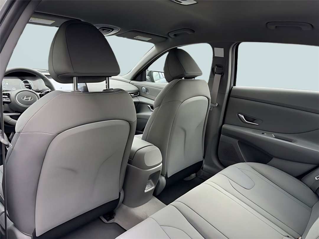 2026 Hyundai Elantra SEL Sport - Image 30