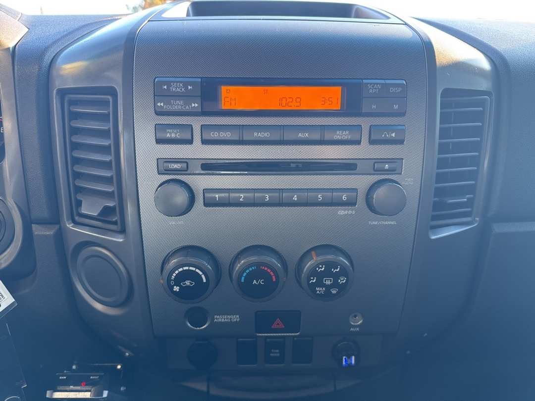 2007 Nissan Titan SE - Image 19