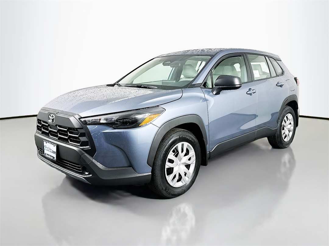 2026 Toyota Corolla Cross L - Image 3