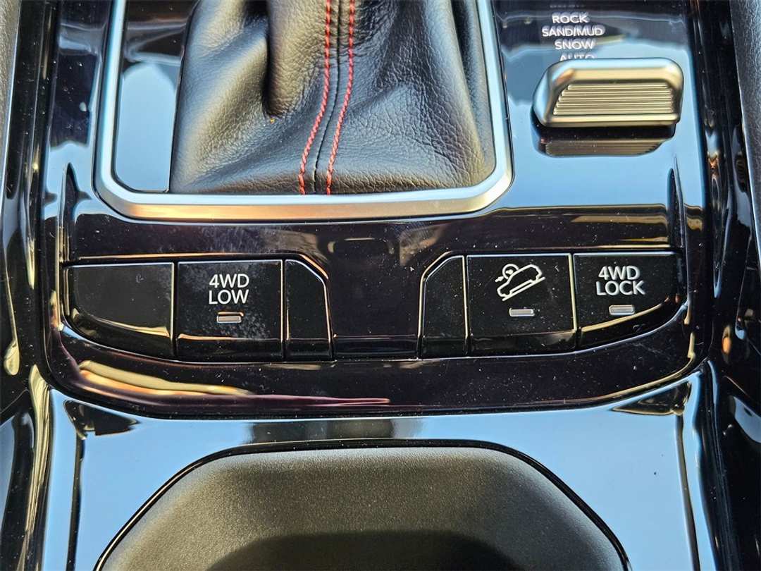 2026 Jeep Compass Trailhawk - Image 26