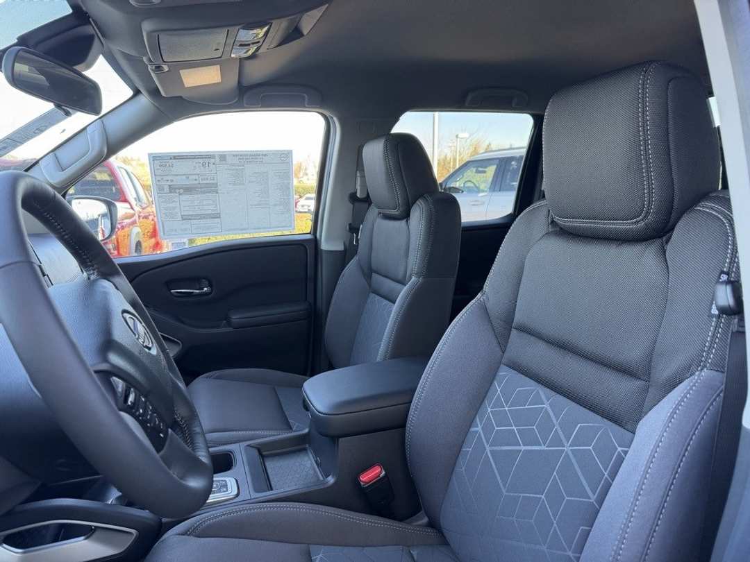 2026 Nissan Frontier SV - Image 14