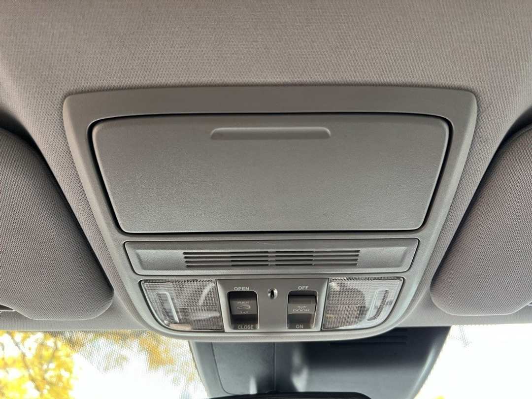 2022 Honda CR-V EX - Image 24