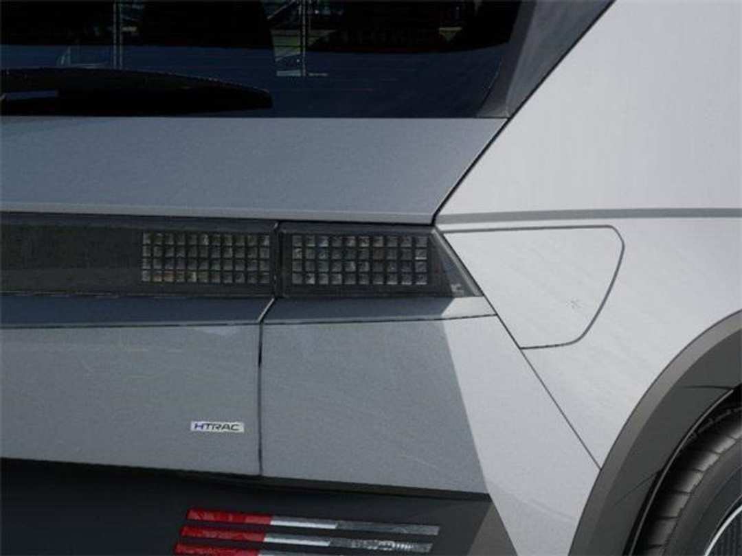 2026 Hyundai Ioniq 5 SE - Image 10