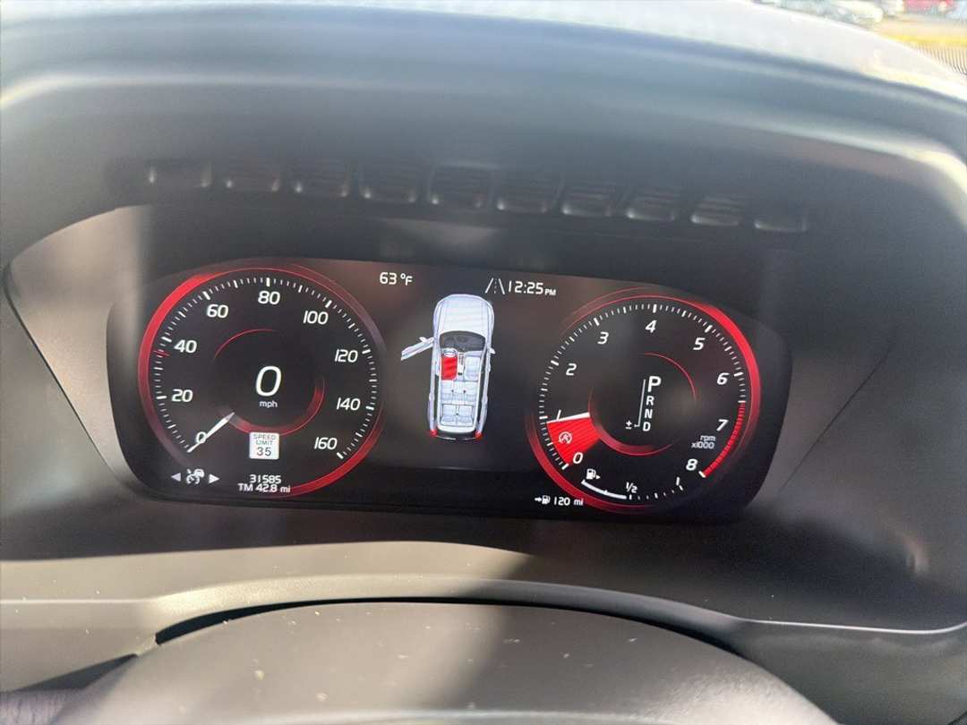 2022 Volvo Xc90 T6 Inscription - Image 31