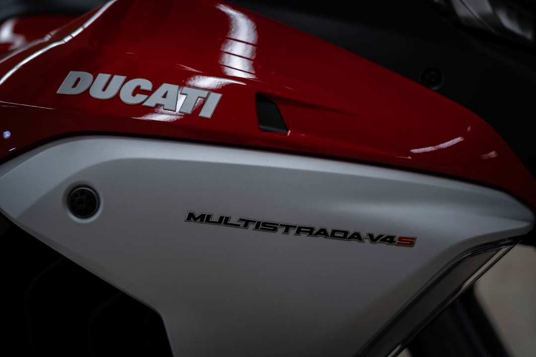 2024 Ducati Multistrada V4 S Travel & Radar Spoked Wheels - Image 3