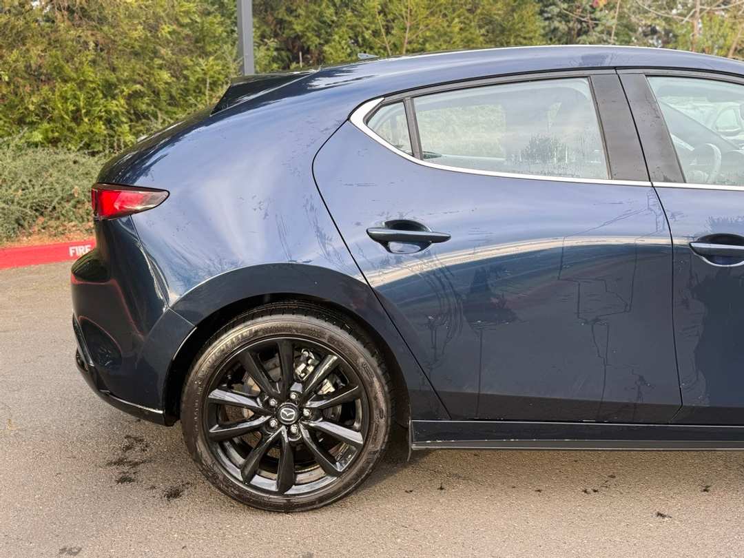 2020 MAZDA Mazda3 Premium - Image 15