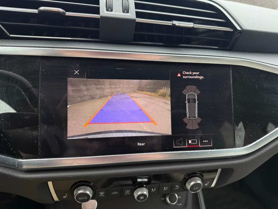 2019 Audi Q3 2.0T Premium Plus - Image 15