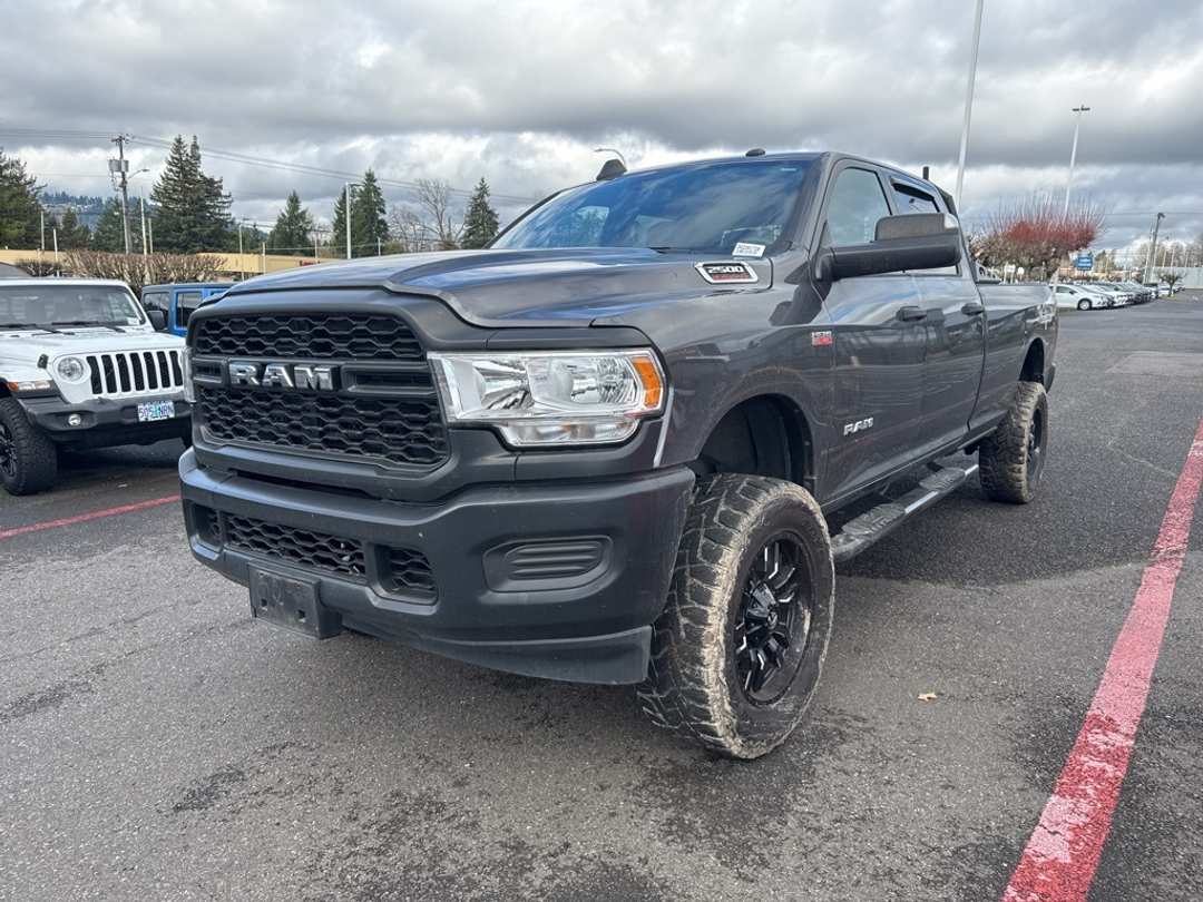 2022 Ram 2500 Tradesman - Image 3