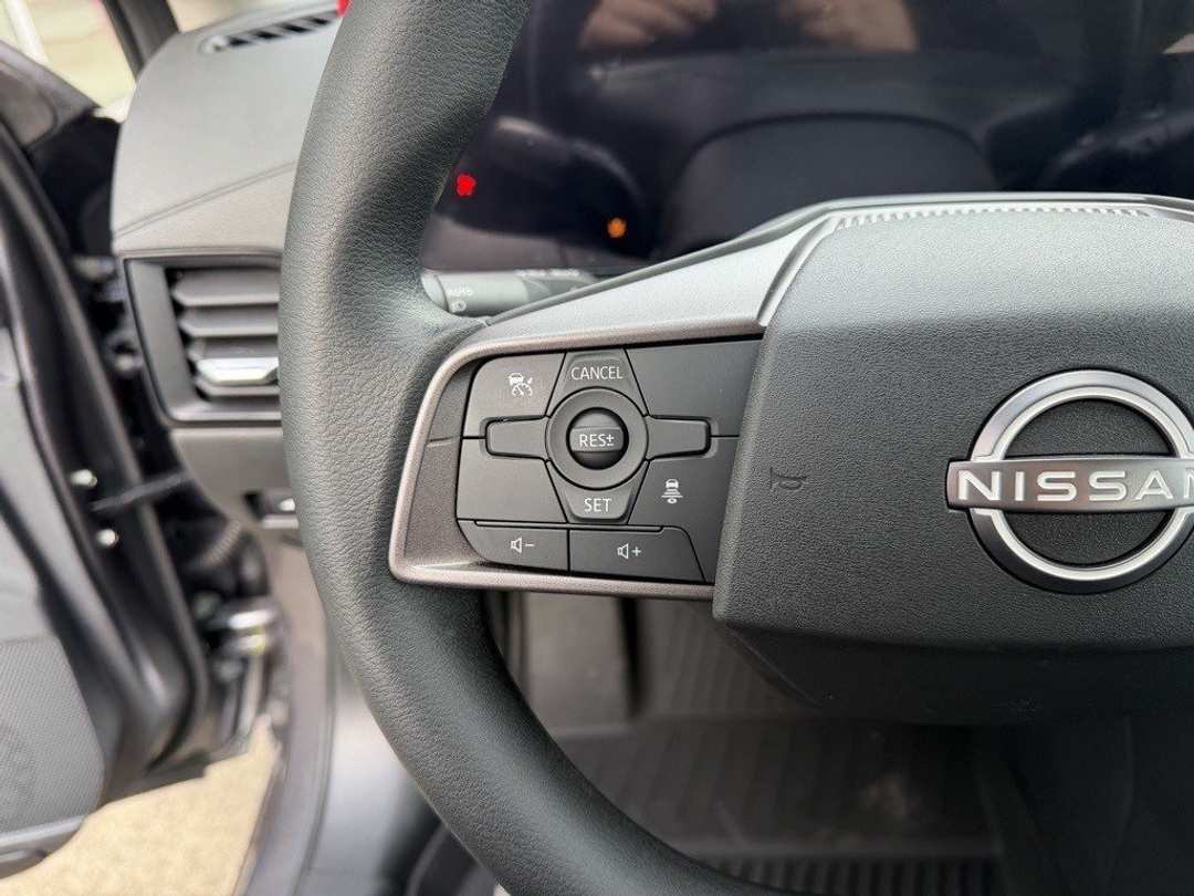 2026 Nissan Sentra SR - Image 16