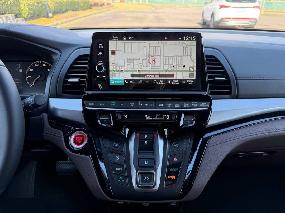 2026 Honda Odyssey Touring - Image 22