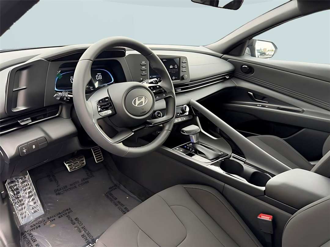 2026 Hyundai Elantra SEL Sport - Image 14
